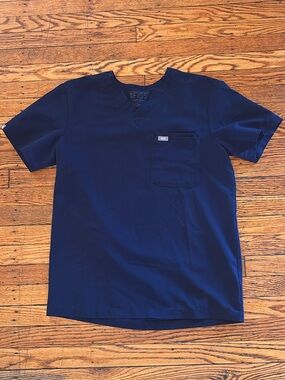✨SOLD✨Figs Navy Blue V-Neck Scrub Top